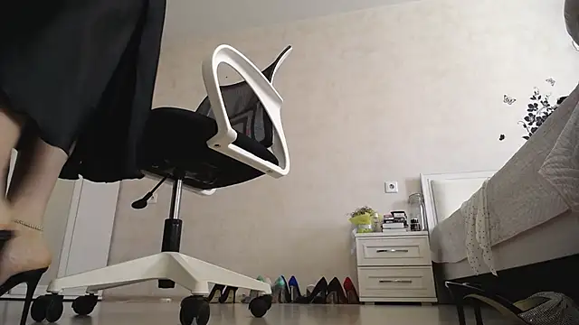 Devil Goddess online show from March 1, 10:55 am