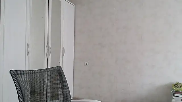 Devil Goddess online show from March 17, 9:33 am