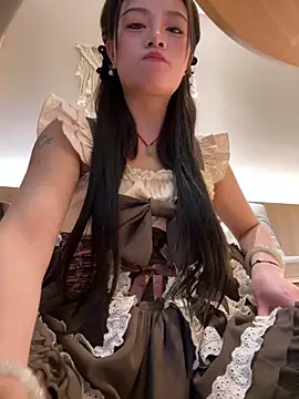 Snapshot of Asia-Melody chatting on March 2, 5:08 am Asia-Melody online show from March 2, 5:08 am