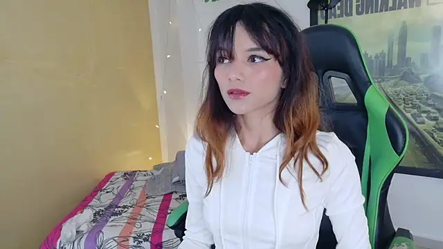 kittyzenn online show from April 9, 10:04 pm