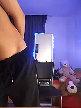 Dennis 2024 online show from January 25, 11:00 pm