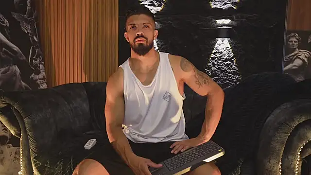 DannSaenz online show from October 29, 1:13 pm