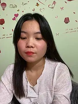 Snapshot of Maeve2k5 chatting on December 25, 6:41 pm Maeve2k5 online show from December 25, 6:41 pm