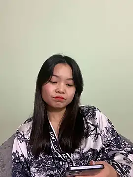 Snapshot of Maeve2k5 chatting on January 4, 2:46 am Maeve2k5 online show from January 4, 2:46 am