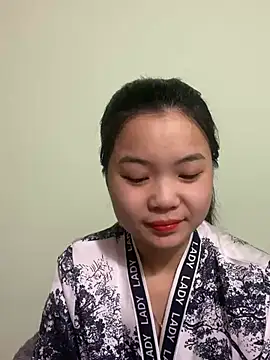 Snapshot of Maeve2k5 chatting on January 4, 11:59 pm Maeve2k5 online show from January 4, 11:59 pm