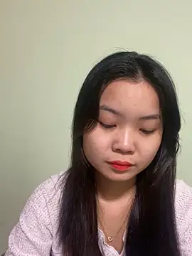 Snapshot of Maeve2k5 chatting on January 7, 12:24 am Maeve2k5 online show from January 7, 12:24 am