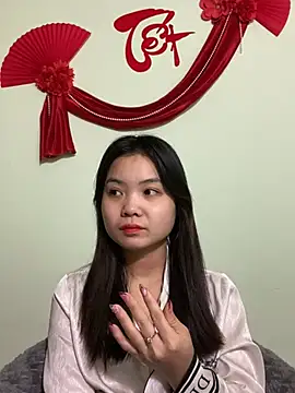 Snapshot of Maeve2k5 chatting on January 15, 12:19 am Maeve2k5 online show from January 15, 12:19 am