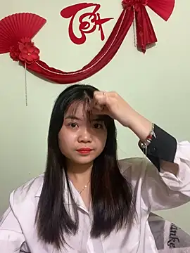 Snapshot of Maeve2k5 chatting on February 4, 11:06 pm Maeve2k5 online show from February 4, 11:06 pm