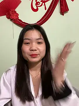 Snapshot of Maeve2k5 chatting on February 5, 2:08 am Maeve2k5 online show from February 5, 2:08 am