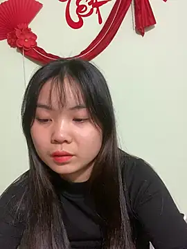 Snapshot of Maeve2k5 chatting on February 12, 10:56 am Maeve2k5 online show from February 12, 10:56 am