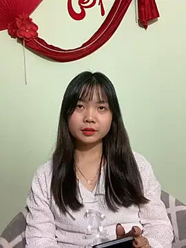 Snapshot of Maeve2k5 chatting on February 17, 1:10 pm Maeve2k5 online show from February 17, 1:10 pm