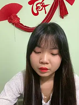 Snapshot of Maeve2k5 chatting on February 22, 6:50 am Maeve2k5 online show from February 22, 6:50 am