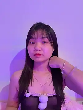 Snapshot of Maeve2k5 chatting on September 13, 11:48 pm Maeve2k5 online show from September 13, 11:48 pm