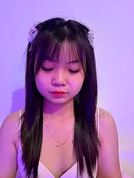 Snapshot of Maeve2k5 chatting on September 15, 9:20 am Maeve2k5 online show from September 15, 9:20 am