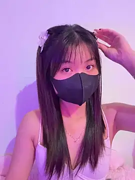 Snapshot of Maeve2k5 chatting on September 22, 5:15 pm Maeve2k5 online show from September 22, 5:15 pm