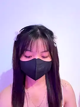 Snapshot of Maeve2k5 chatting on September 23, 11:24 am Maeve2k5 online show from September 23, 11:24 am