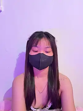 Snapshot of Maeve2k5 chatting on September 25, 9:51 pm Maeve2k5 online show from September 25, 9:51 pm