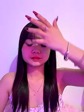 Snapshot of Maeve2k5 chatting on September 30, 1:10 am Maeve2k5 online show from September 30, 1:10 am