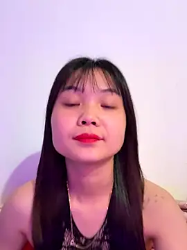 Snapshot of Maeve2k5 chatting on November 8, 12:55 am Maeve2k5 online show from November 8, 12:55 am