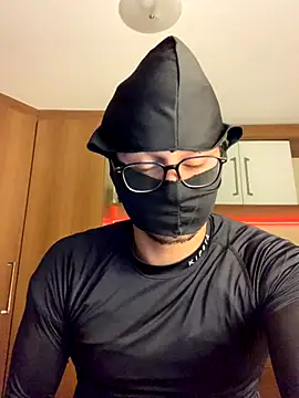 Snapshot of Eggsyapel chatting on October 16, 5:30 am Eggsyapel online show from October 16, 5:30 am