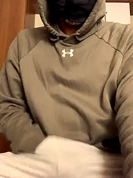 Snapshot of Eggsyapel chatting on October 22, 4:57 am Eggsyapel online show from October 22, 4:57 am