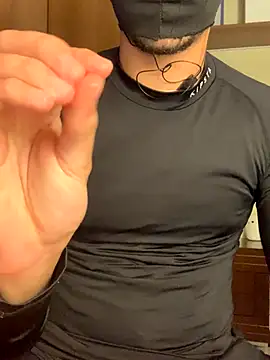 Snapshot of Eggsyapel chatting on October 28, 3:21 am Eggsyapel online show from October 28, 3:21 am