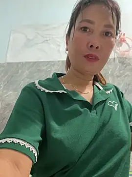 Snapshot of Linaannn chatting on December 14, 11:53 pm Linaannn online show from December 14, 11:53 pm