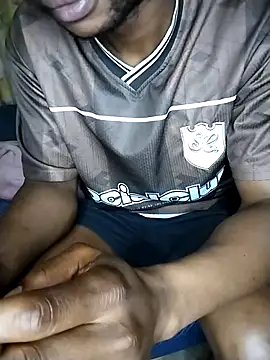 Convertiblechulo online show from April 18, 11:05 pm