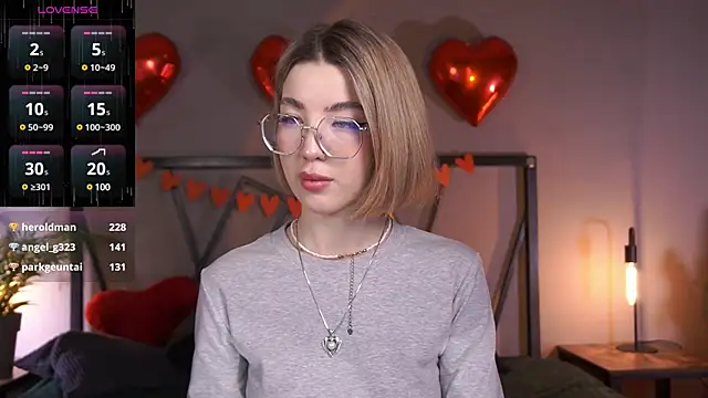 LindaThacker online show from February 17, 11:23 am