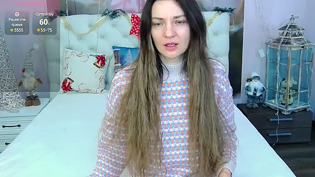 Snapshot of VioletUmi chatting on December 15, 8:30 am VioletUmi online show from December 15, 8:30 am