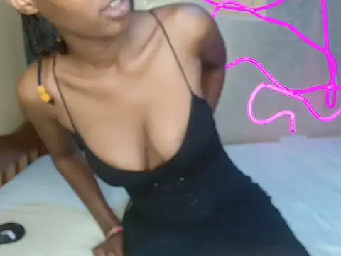 Snapshot of Cindie_Channel chatting on November 19, 3:45 pm Cindie Channel online show from November 19, 3:45 pm