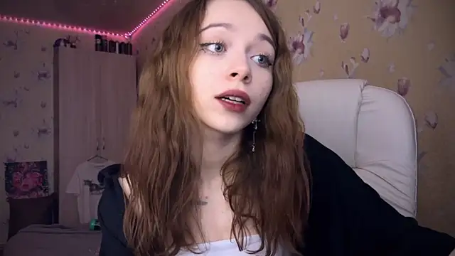  SofiaBrown online show from February 21, 3:32 pm