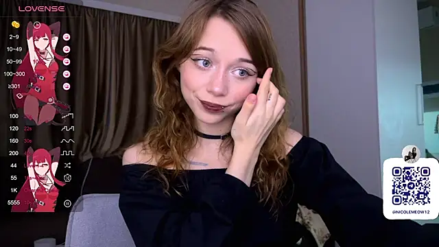 Snapshot of _SofiaBrown chatting on December 19, 11:34 pm SofiaBrown online show from December 19, 11:34 pm