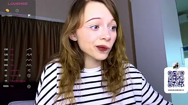  SofiaBrown online show from April 7, 2:50 pm