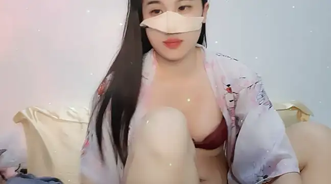 Snapshot of _MianMi_96 chatting on February 10, 12:30 am MianMi 96 online show from February 10, 12:30 am