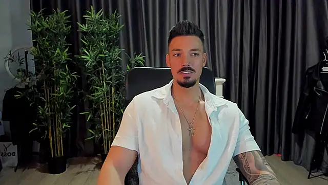 Snapshot of HaydenSpearss chatting on February 2, 7:52 am HaydenSpearss online show from February 2, 7:52 am