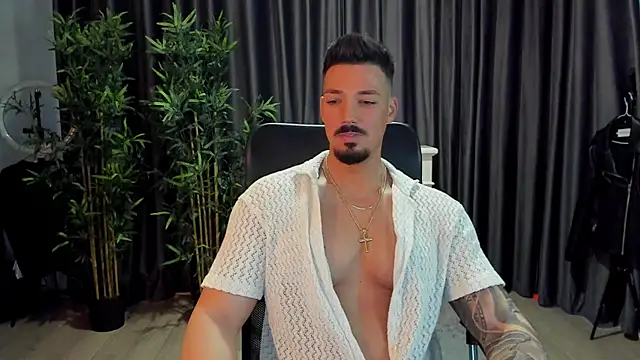 Snapshot of HaydenSpearss chatting on February 15, 9:05 am HaydenSpearss online show from February 15, 9:05 am