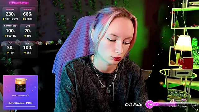  HelenCarter online show from October 3, 8:50 pm