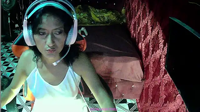 AdelinaMiran90 online show from February 20, 3:23 am