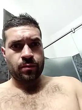 Snapshot of Rober2230 chatting on December 5, 5:15 am Rober2230 online show from December 5, 5:15 am