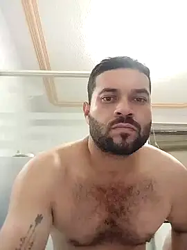 Snapshot of Rober2230 chatting on December 15, 4:40 am Rober2230 online show from December 15, 4:40 am