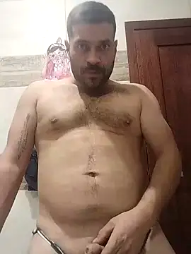 Snapshot of Rober2230 chatting on January 7, 4:50 am Rober2230 online show from January 7, 4:50 am