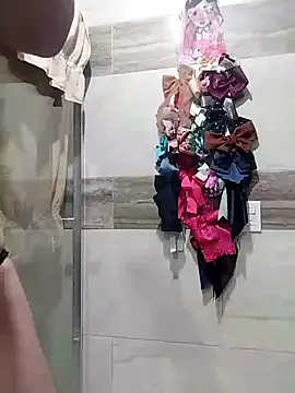 Snapshot of Rober2230 chatting on January 8, 5:16 am Rober2230 online show from January 8, 5:16 am