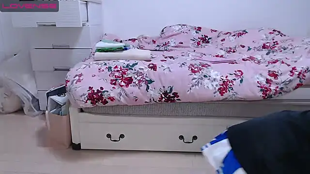 AMI   oO online show from January 4, 12:05 pm