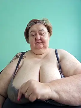 Snapshot of Awn290668 chatting on September 27, 6:18 am Awn290668 online show from September 27, 6:18 am