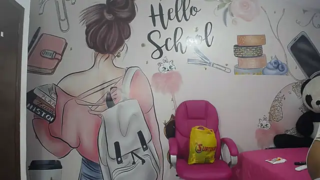 Snapshot of EMMA_SWEETT1 chatting on September 24, 12:30 pm EMMA SWEETT1 online show from September 24, 12:30 pm