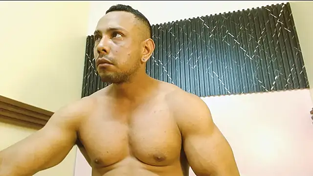 Snapshot of Thiago_Summers chatting on November 10, 2:38 pm Thiago Summers online show from November 10, 2:38 pm