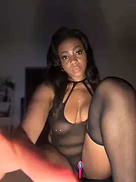 Snapshot of Blazerina chatting on September 19, 5:09 am Blazerina online show from September 19, 5:09 am