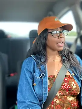 Snapshot of Blazerina chatting on September 19, 5:13 pm Blazerina online show from September 19, 5:13 pm