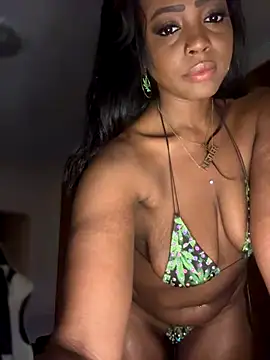 Snapshot of Blazerina chatting on September 29, 9:58 am Blazerina online show from September 29, 9:58 am